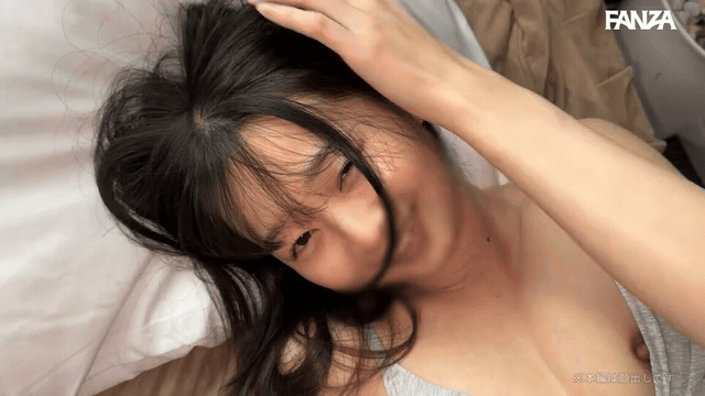 【望月つぼみ】カルバンクライン彼女と寝起きすっぴん即ハメ撮り