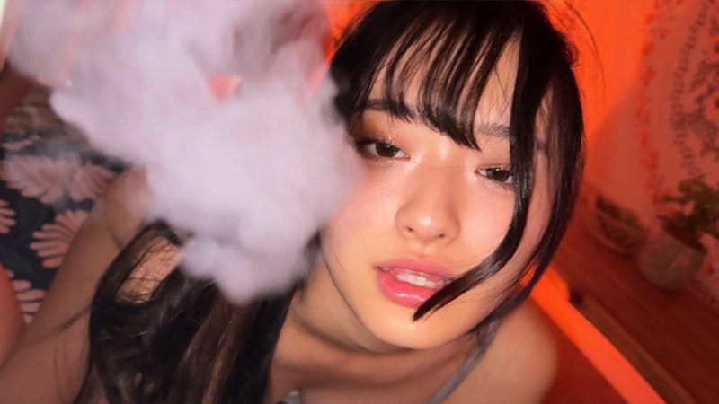 【花守夏歩】カルバンクライン着衣の美少女が薬をキメて中出し